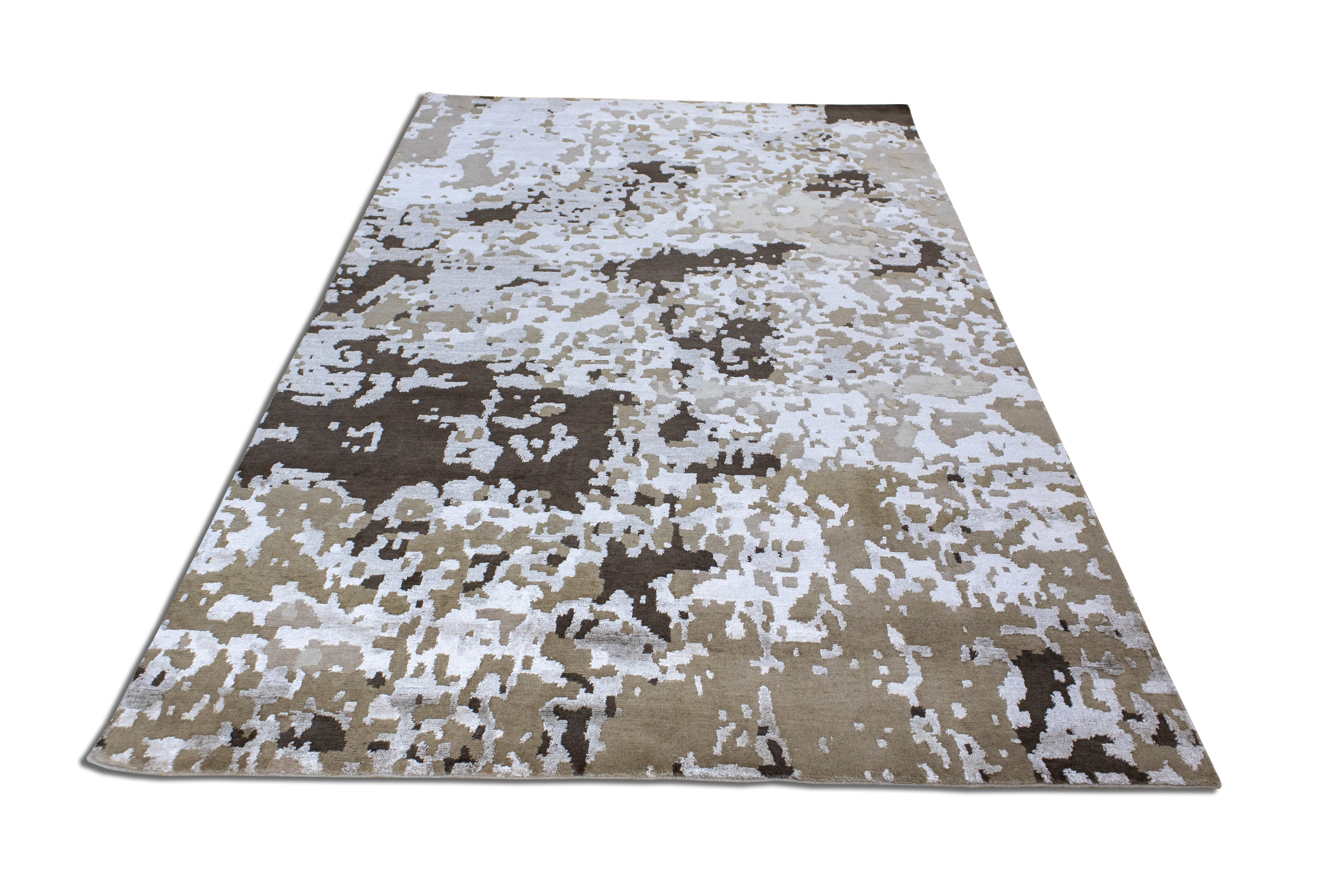 Adaline Abstract Indo-Nepali Wool Viscose Rug