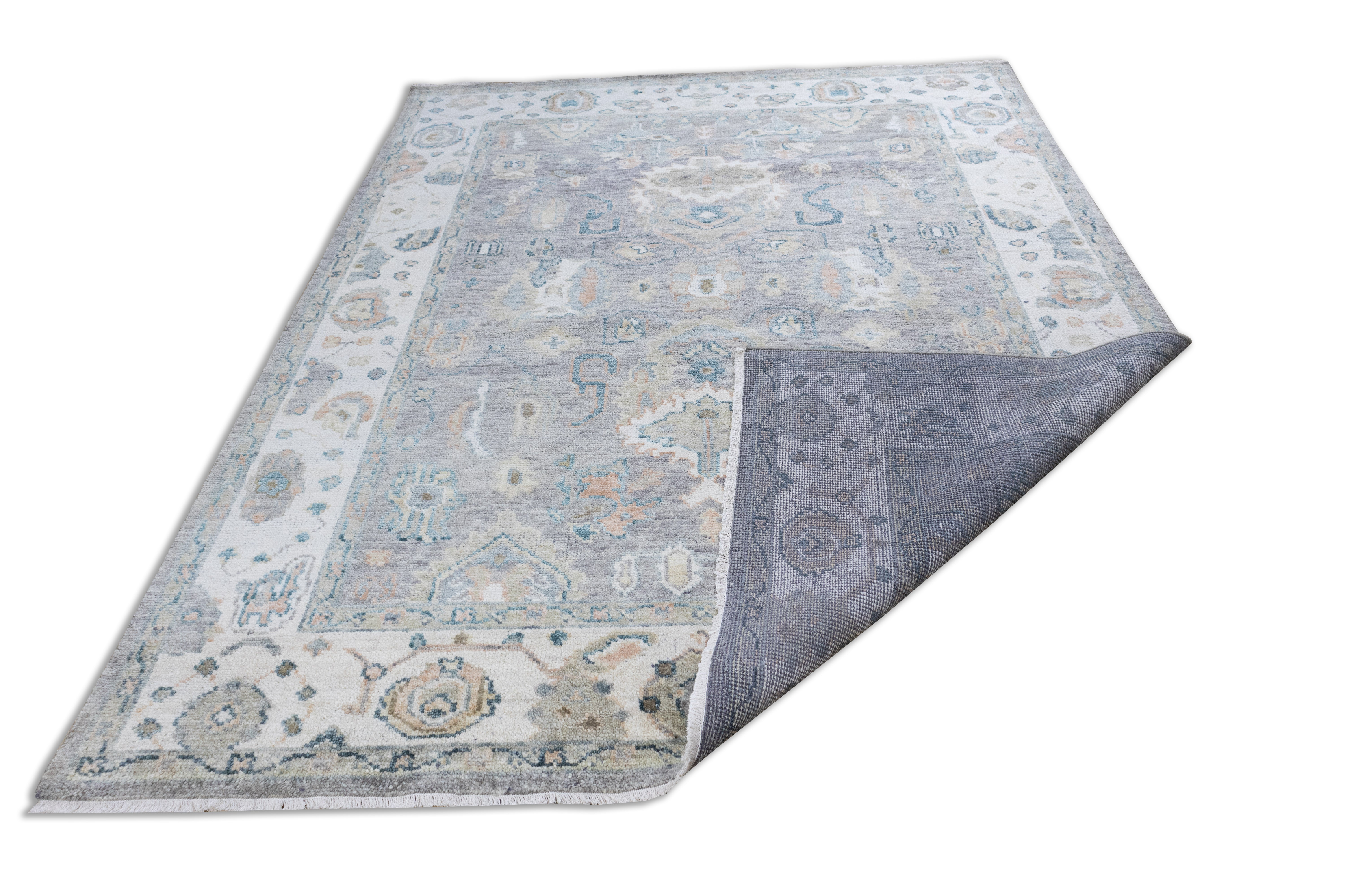 Delano Traditional Grey Hand-Knotted Wool Rug