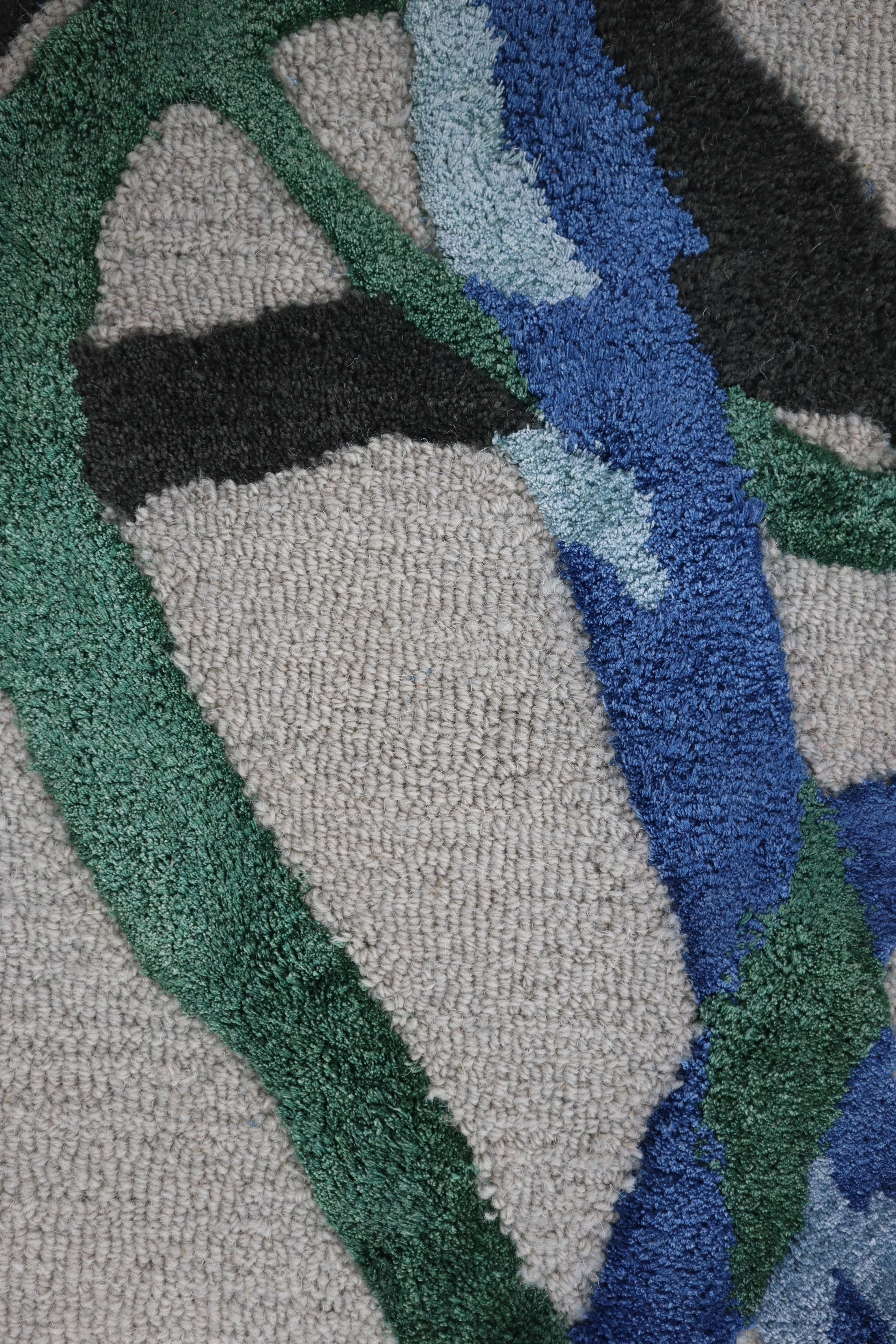Estate Knotted Hand-Tufted Wool Rug