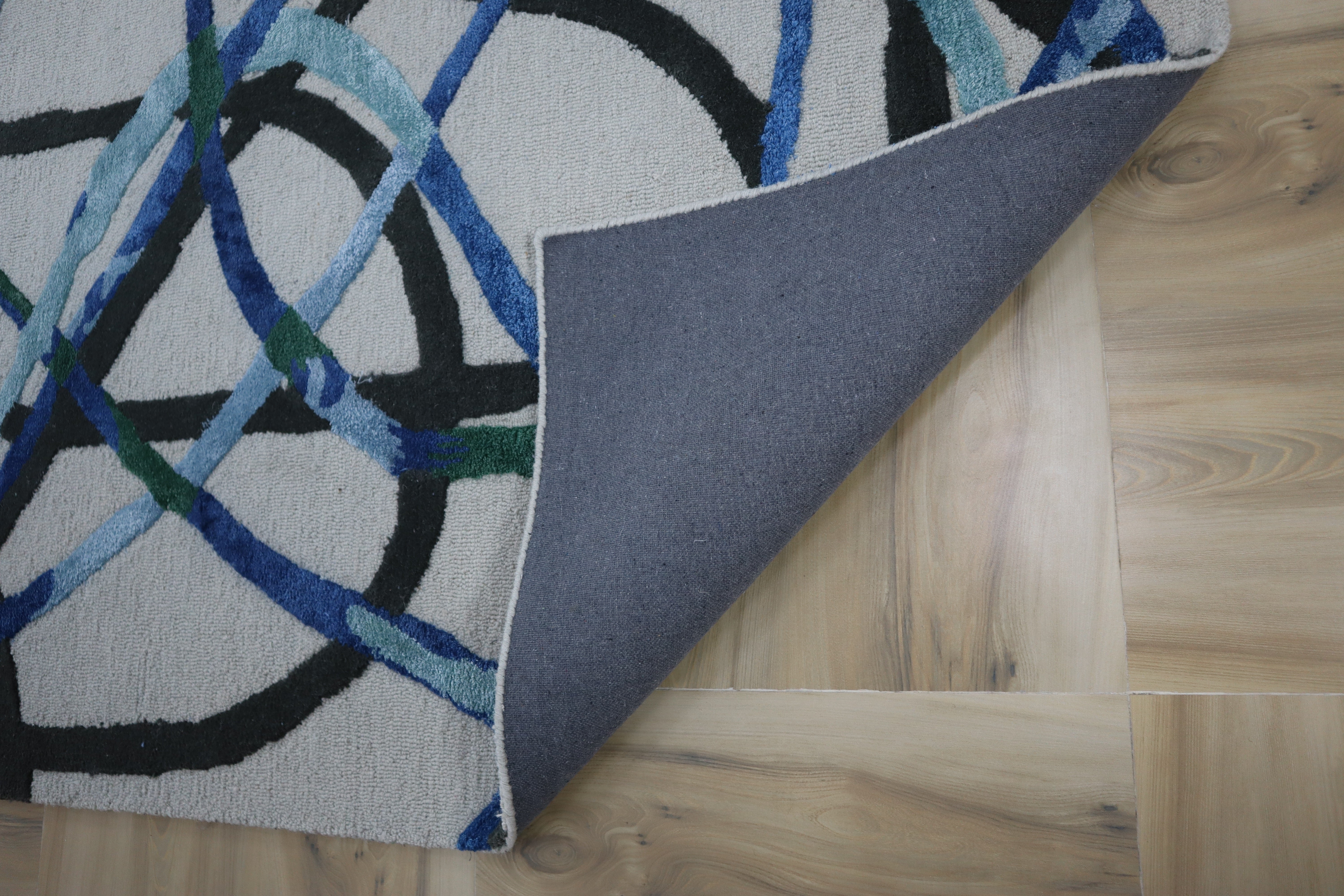 Estate Knotted Hand-Tufted Wool Rug
