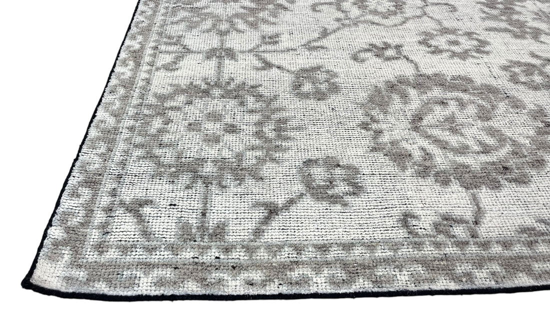 Kashan Vintage Grey Hand-Knotted Wool Rug